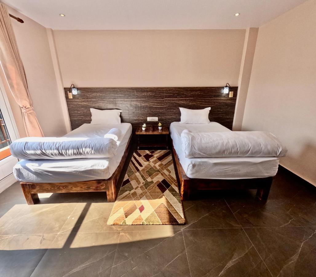 Hostel The Good Earth Pvt. Ltd. Pokhara Ngoại thất bức ảnh